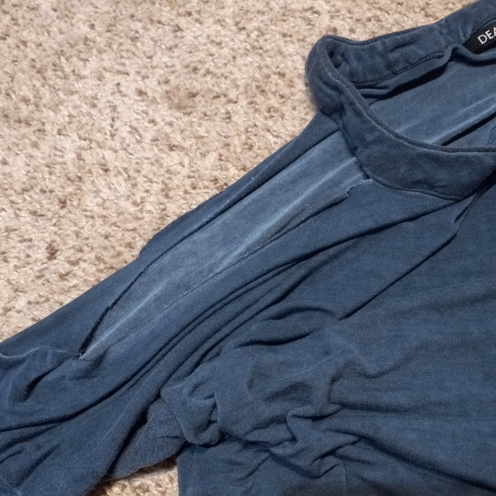 DEAR JOHN distressed open shoulder medium flow top - Picture 6 of 9